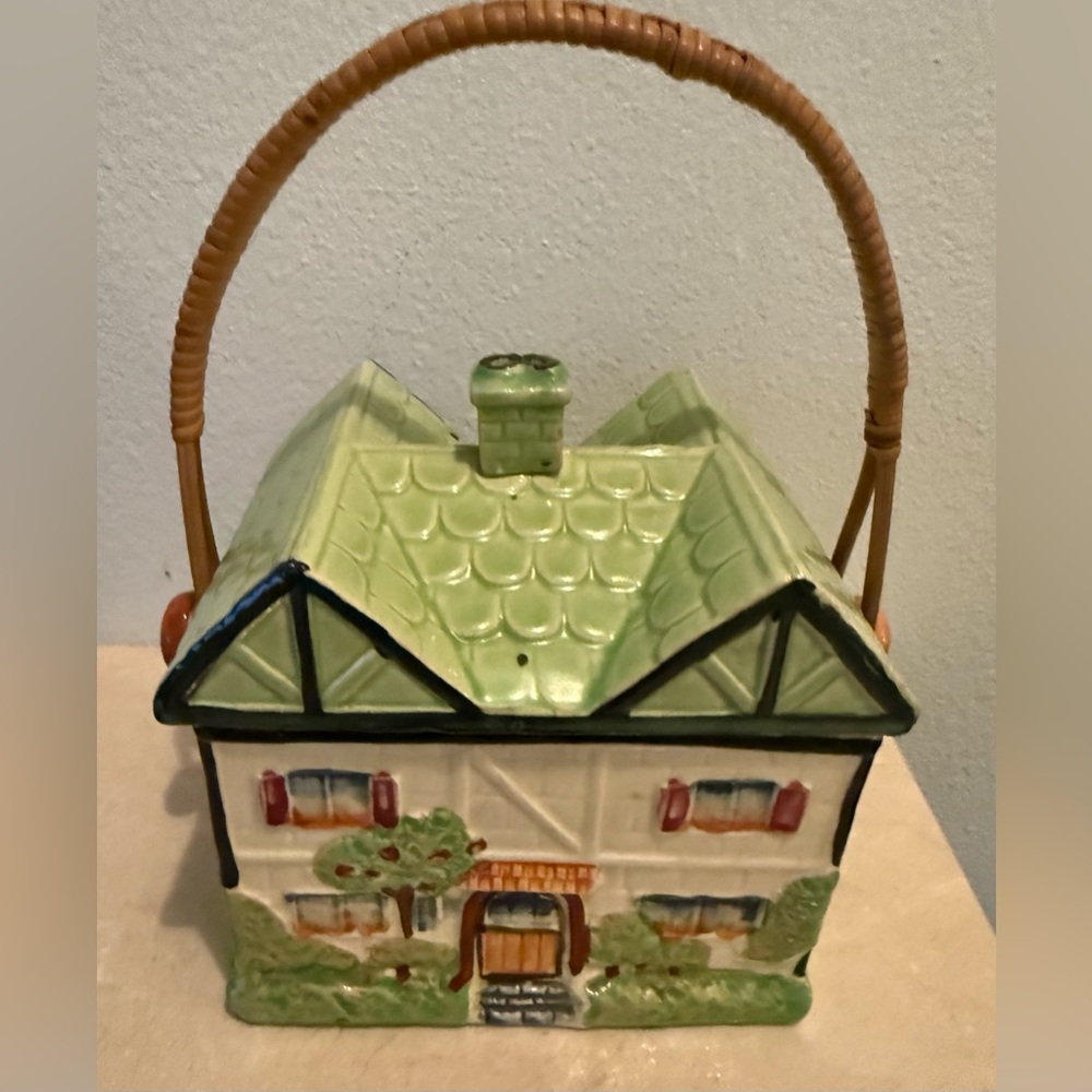 Ceramic Cottage cookie jar with wicker handle. Vintage made in Japan